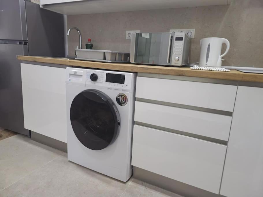 Tao City Center Apartment With Fee Wifi And Air Con By Namaste Elite Torremolinos Bagian luar foto